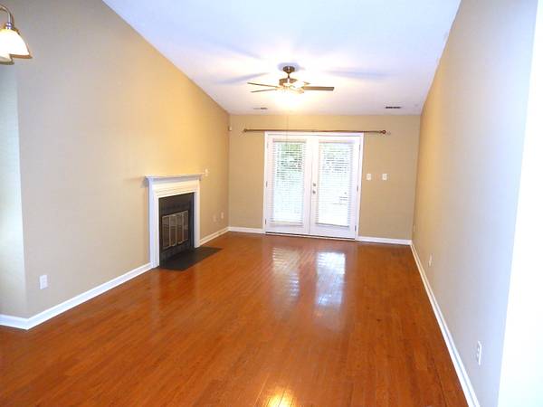 $1,450 / 2br - 1087ft2 - One Level! 4301 Bona Court (Raleigh)63968071009923121