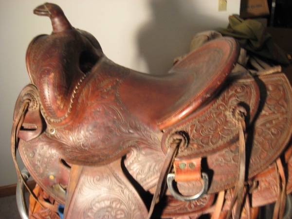 COLLECTOR SADDLES MUELLER/ERNST/WESTERN MFG - $275 (Elizabeth Co)63469930648705121