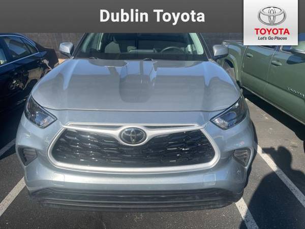 2022 Toyota Highlander suv Silver 1