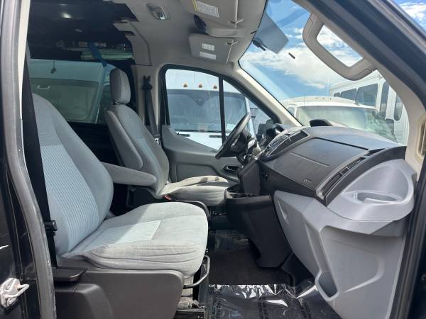 2015 Ford Transit-350-RWD XLT - Photo 14