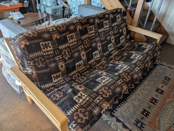 It's a futon 1