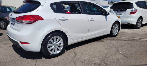 2016 Kia Forte 5 LX - $6,995 (East los angeles)63470893082753122