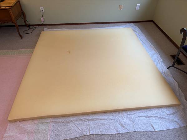 King 2"h Memory Foam Mattress Topper 1