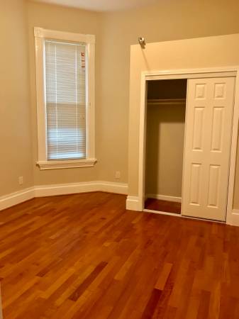 $2,850 / 3br - Nice & Remodel 3 Beds & 1 Bath For Rent (oakland east)63946805862146124