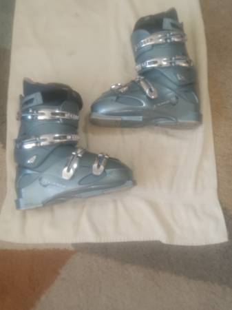 Lange ladies Ven-S ski boots(9.5) 1