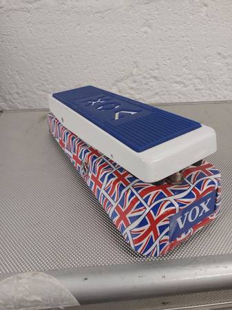 Vox V847-AUJ Wah-Wah Union Jack - musical instruments - by owner