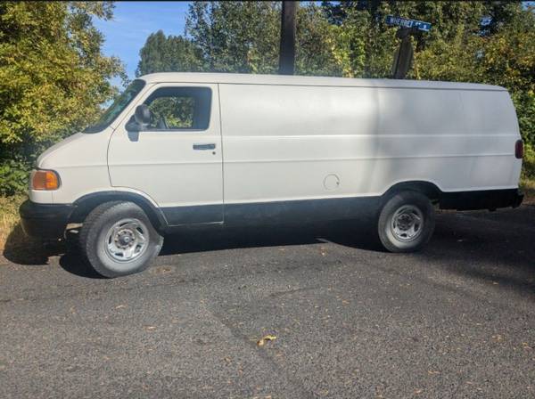 2000 Dodge Ram 3500! Reduced price! Must sell today!! - $4,995 (Tenino)63469908846851121