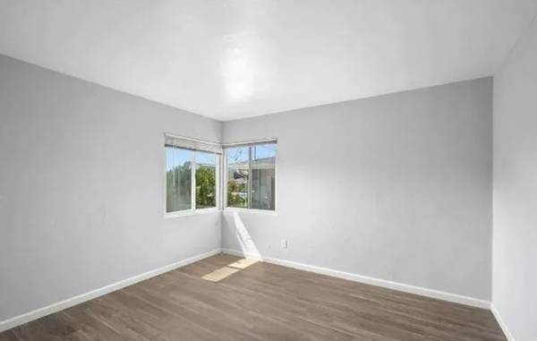 $950 / 2br - Welcome to this cozy 2-bedroom, 1-bathroom home for rent (San Diego, CA)63932990136579124
