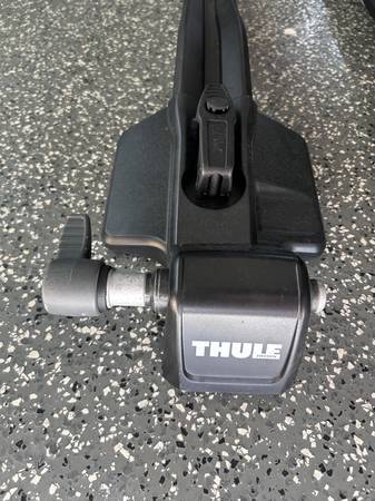 Thule FastRide Bike Roof Rack (two) 1
