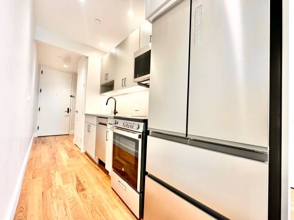 $3,200 🌟 ¡Unidad estudio en Williamsburg, ubicación privilegiada! ¡Lavadora/secadora en la unidad y cercanía al tren L! (Williamsburg)63689787702147124