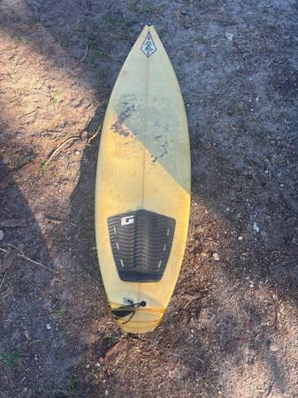 6’4” surfboard 1