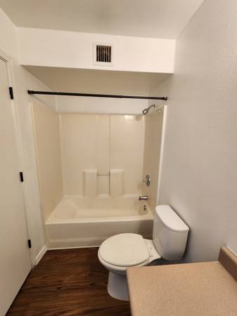 $1,591 / 3br - 960ft2 - Vermillion View (Page)63932586979202124