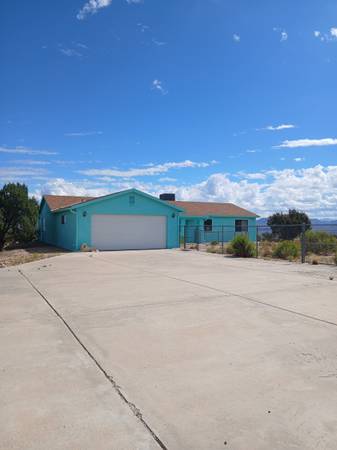 $1,600 / 2br - 1700ft2 - Rural Property for rent (Kingman)63799544913025123