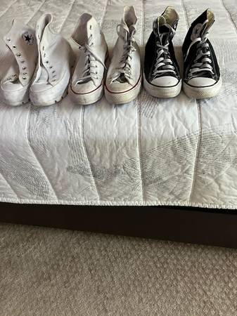 Converse All Star Chuck Taylor High Top Sneakers, lightly worn 1