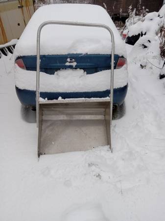 Aluminum Snow Scoop 1