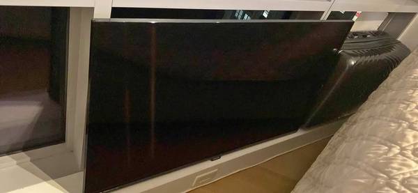 LG TV, older model 1