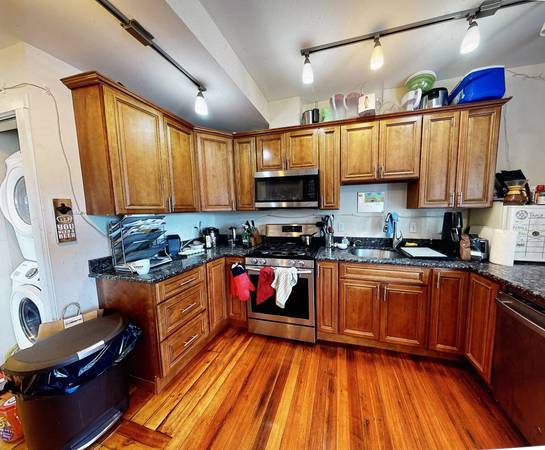 $1,250 / 5br - Cambridge Room in 5 Bed/2 Bath Apartment | Norfolk St (Kendall Square)63863136115073120