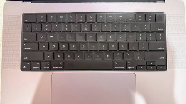 Apple - MacBook Pro しんたろうさま専用 Amazon.com: Apple MacBook Pro Late 2021 with Apple M1 Pro