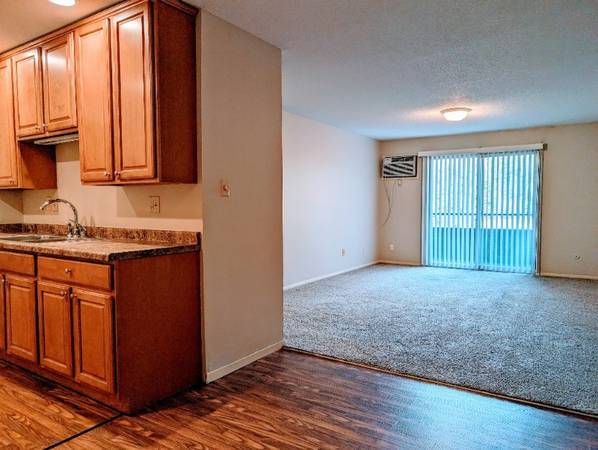$1,625 / 1br - 825ft2 - 1BD/1BA - Everything you need in one convenient location! (3780 London Rd, Duluth, MN)62969114214017122