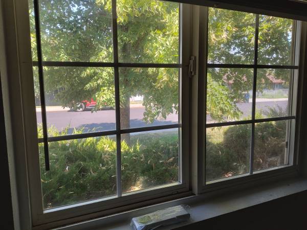 $1,000 / 1br - 100ft2 - Habitación en alquiler en SW Redmond con servicios incluidos (Redmond)63839293864961120