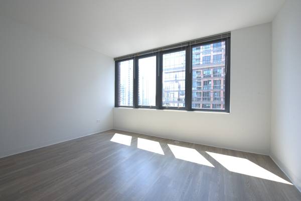 $2,694 / 1br - 764ft2 - Best Building in Best Neighborhood ~ 1 Bedroom Luxury Apartment (River North)63781631150595123