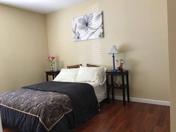 $980 / 6br - 180ft2 - Large Furnished Room with Hillside View (oakland hills / mills)63880013346433123