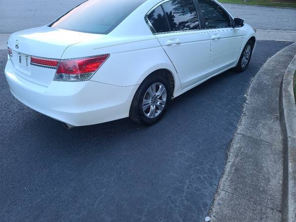 2012 Honda Accord 4 puertas Sedán LX premium - $7,950 (DORAVILLE)63620404588929124