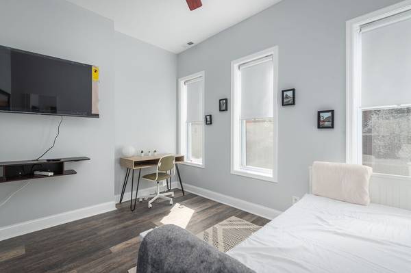 $1,575 / 2br - 1000ft2 - Upgraded 2 Bedroom near Hopkins63694891458947124
