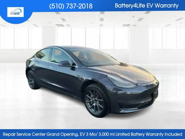 2019 Tesla Model 3 Standard Range Sedan 4D 1