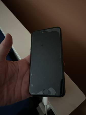 Iphone 7 plus 256gb Unlockes 1