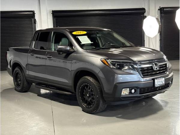 2017 HONDA RIDGELINE 1