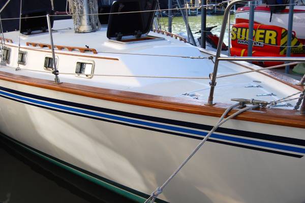1985 Endeavor 38 sailboat 1