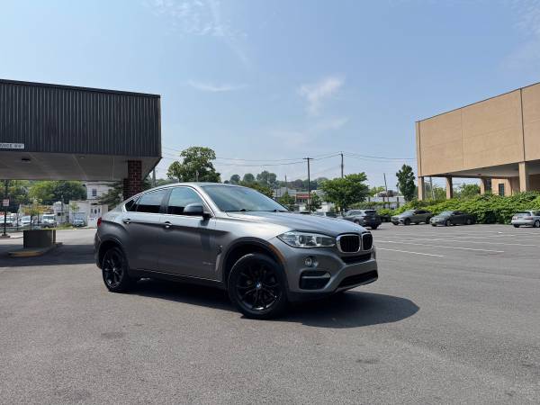 BMW X6 xDrive35i 2016 completamente equipado (Head-Up, DVD, cámara, navegación) - $14,990 (Brooklyn)63469619062403121