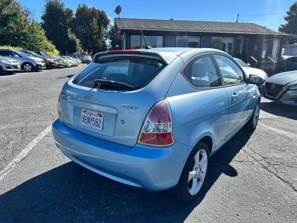 2008 Hyundai Accent SE 2dr Hatchback Quality Vehicles! S, HABLAMOS E - $4,750 (+ Blue Eagle Motors)63470883408129122