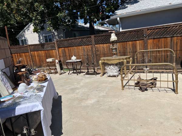Yard sale photo