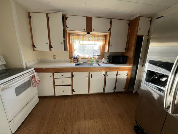 $2,199 / 2br - 930ft2 - $2,199 / 2br - 930ft2 - Spacious 2 Bdrm Methuen Condo (Methuen) (Methuen)63863244678531120