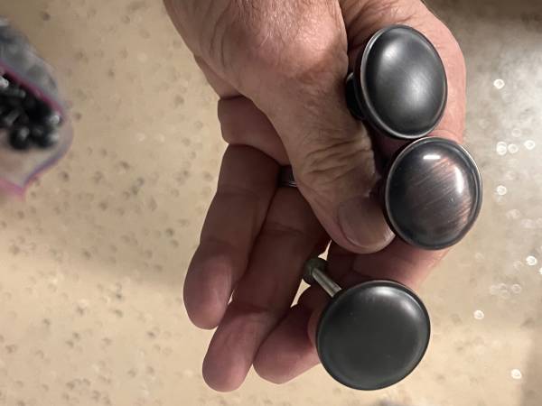 Cabinet door knobs~ Dark in color 1