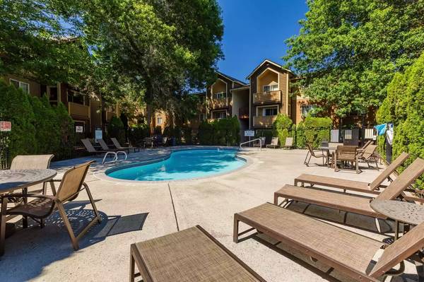 $1,690 / 2br - 963ft2 - Simplicity Meets Comfort: Enter Inside & Relax! (Vancouver)63831537240067124