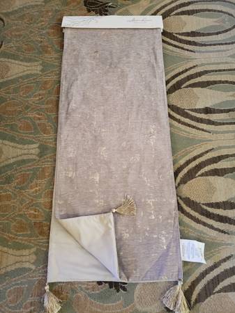 Festive Table Runner 1