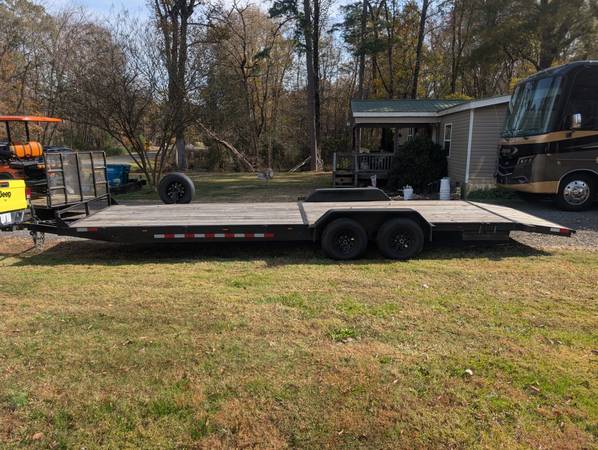 27 ft trailer car hauler 1
