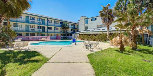 Kitchenettes, Free basic cable TV, Parking on site 1