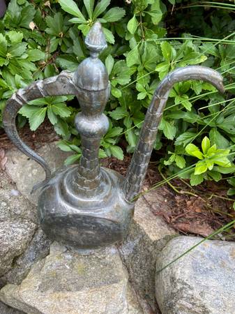 ANTIQUE PERSIAN ORNATE COFFEE/TEAPOT 1