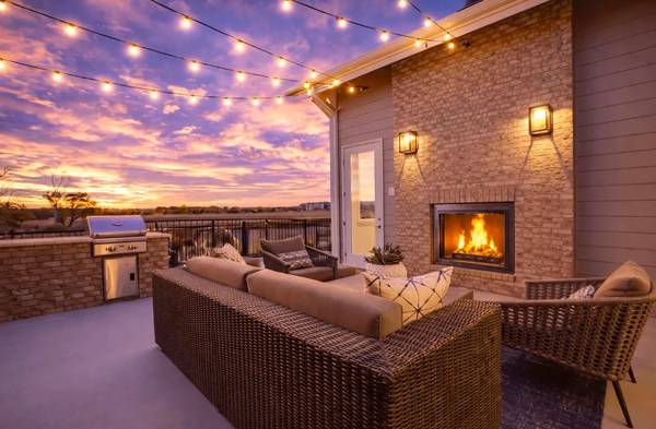 A location that keeps you connected to everything Denver has to offer! 1
