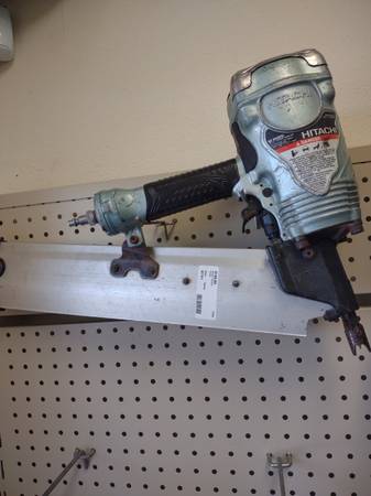 Hitachi NR 90AE(S) Pneumatic Framing Nailer (11104594) 1