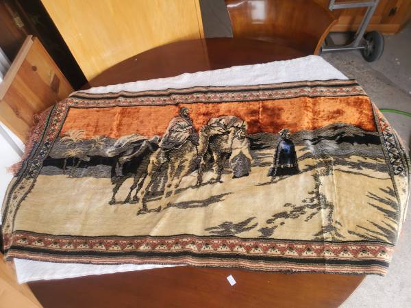 Vintage table top cover 1