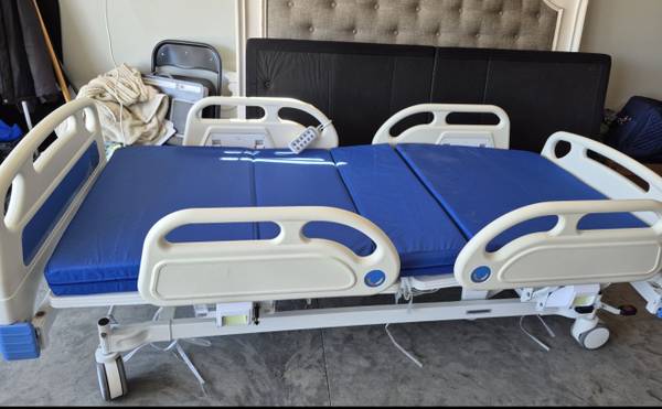 Hydraulic / Hospital Type Bed 1