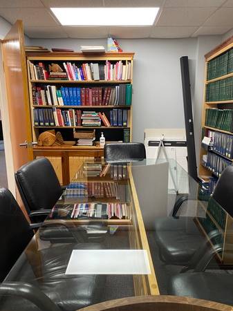 $350 ABOGADOS/PROFESIONALES EMPRESARIALES TOMEN NOTA (SALEM)63856446112003122