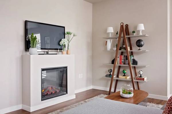 Ready. Set. Move In! 1