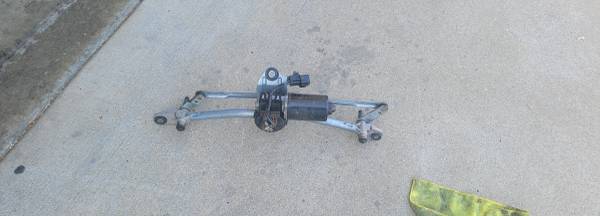 2014 Tucson wiper linkage 1
