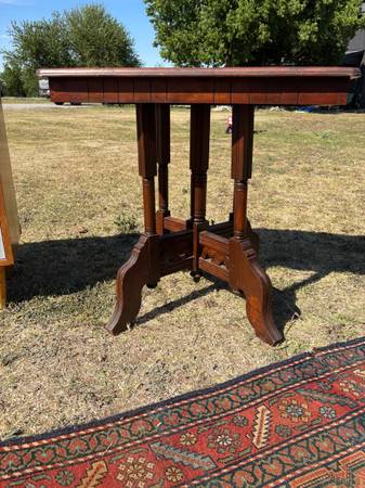 Vintage Table 1